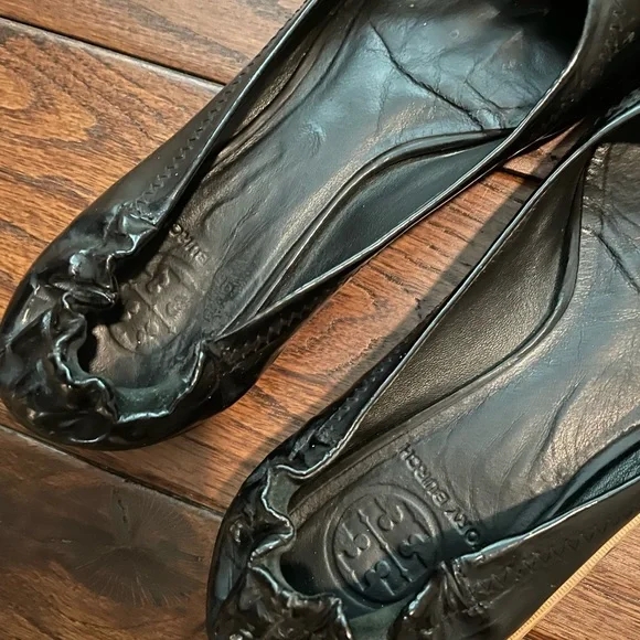 Tory Burch Patent Leather Ballet Flats Black. Size 5 - Picture 5 of 7